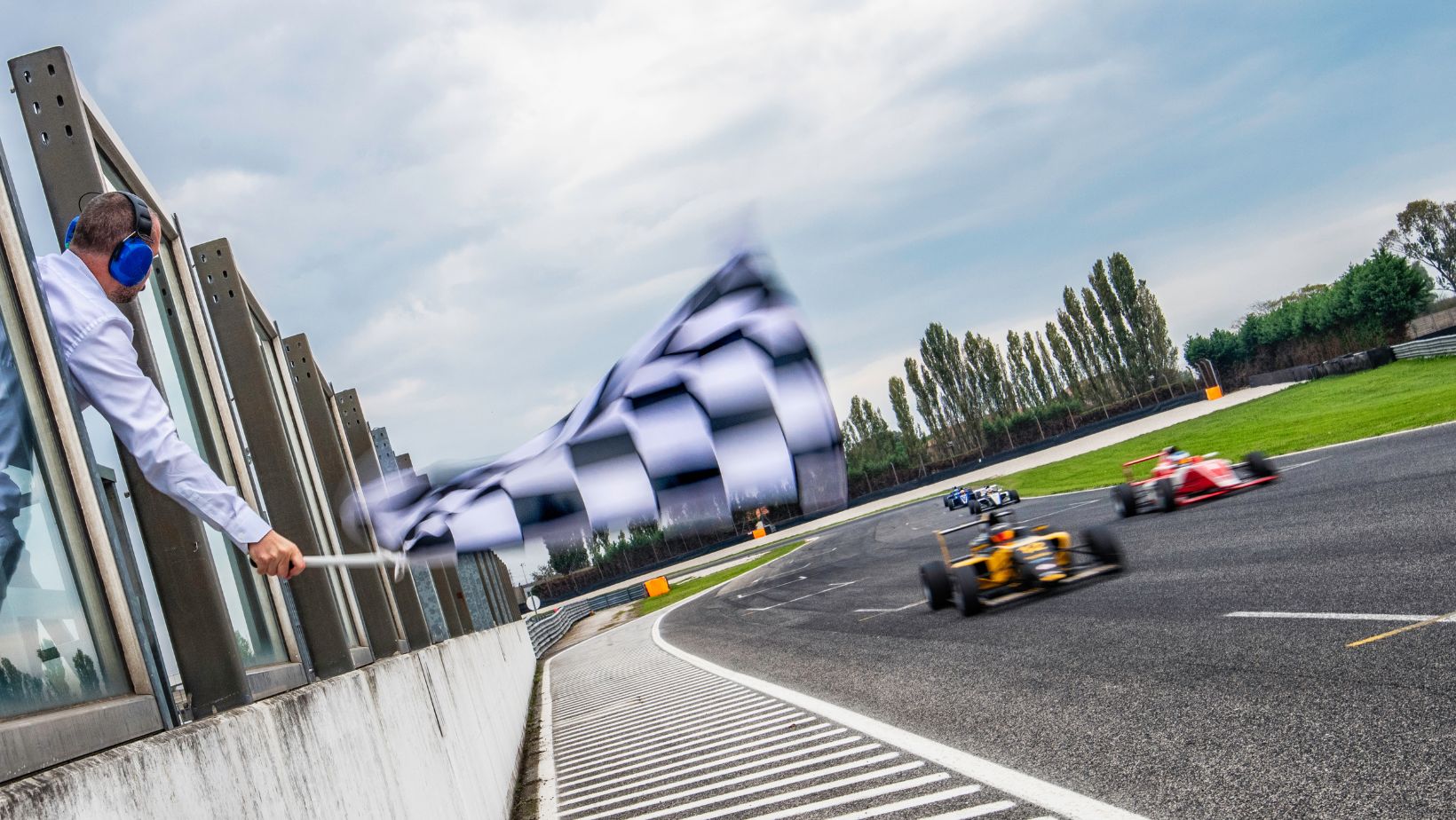 You are currently viewing The Implications of The Weight Difference Between Stock Cars And Formula One Cars